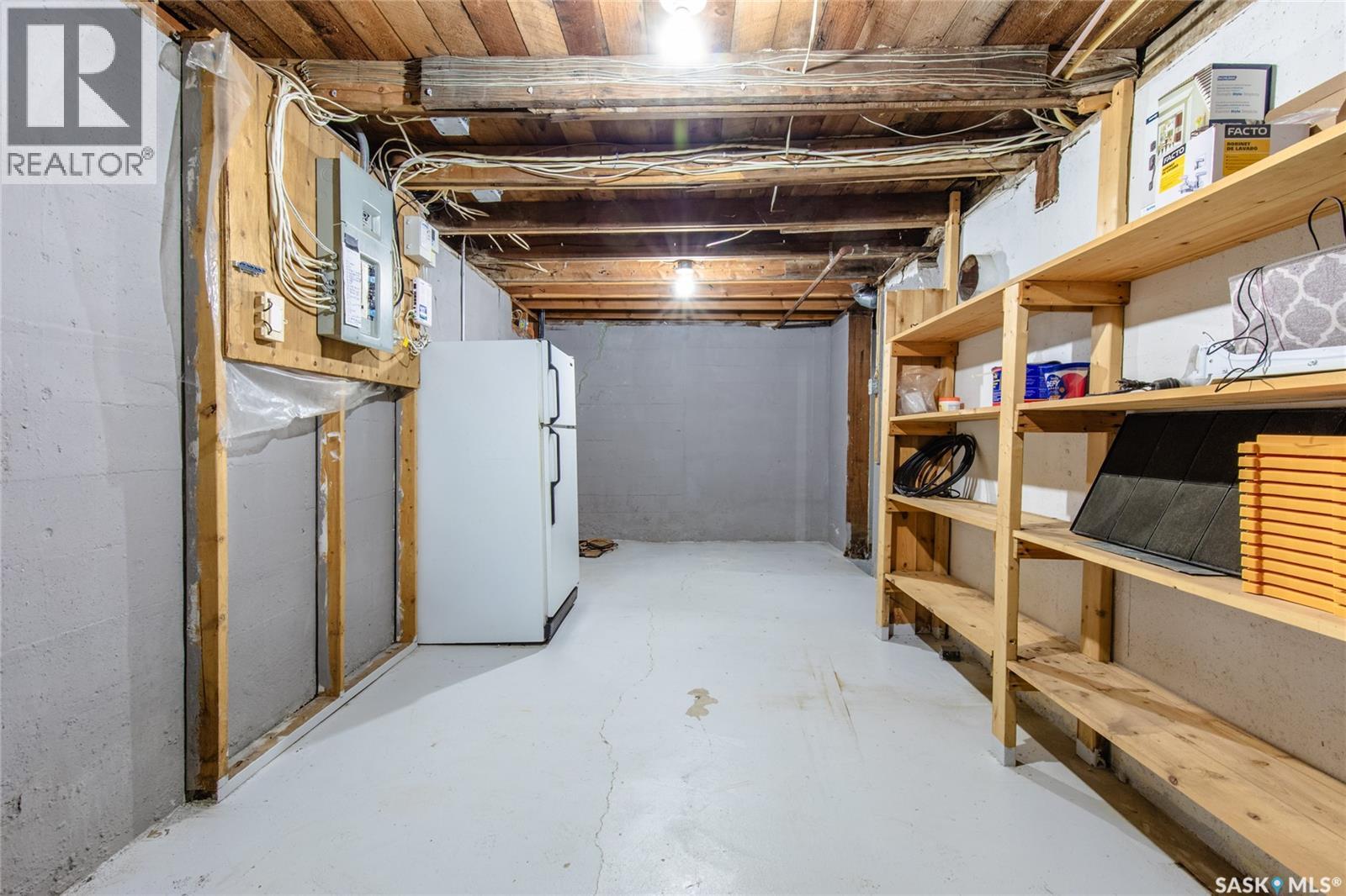 Photo 37 of 620 Ominica Street E, Moose Jaw SK