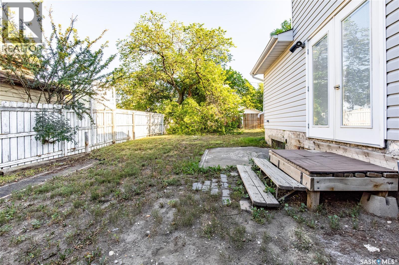 Photo 38 of 620 Ominica Street E, Moose Jaw SK