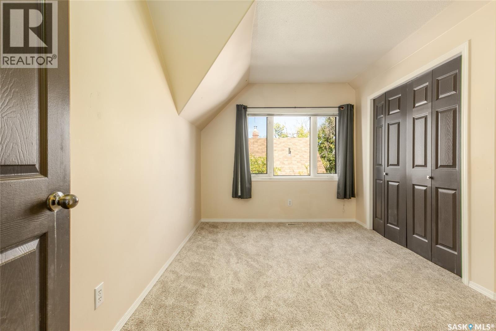 Photo 29 of 620 Ominica Street E, Moose Jaw SK