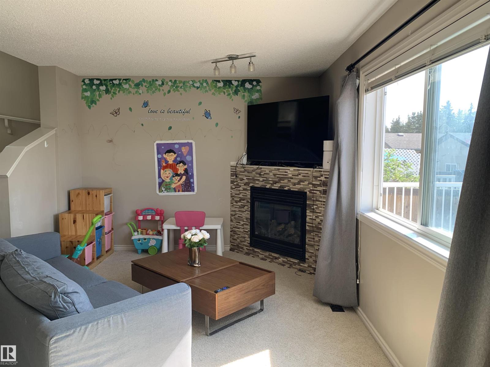Photo 8 of 7663 Schmid Cr Nw Nw, Edmonton AB