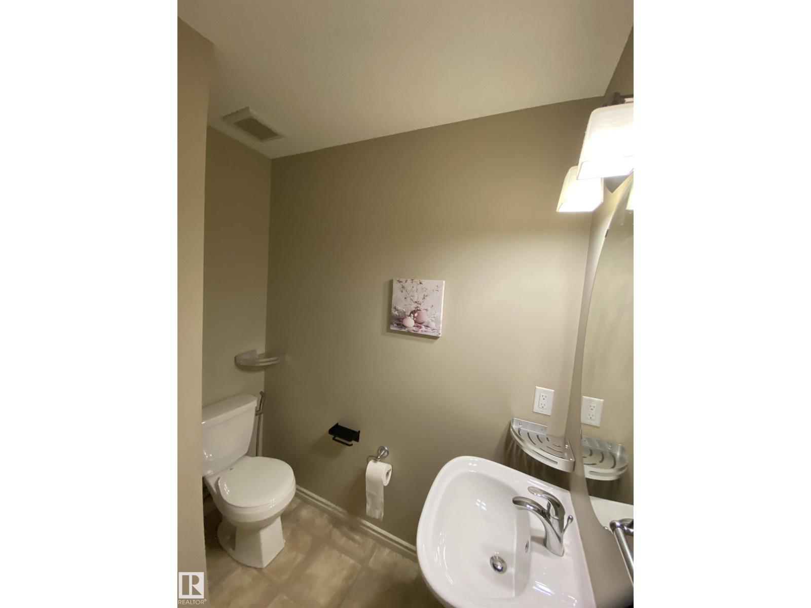 Photo 9 of 7663 Schmid Cr Nw Nw, Edmonton AB