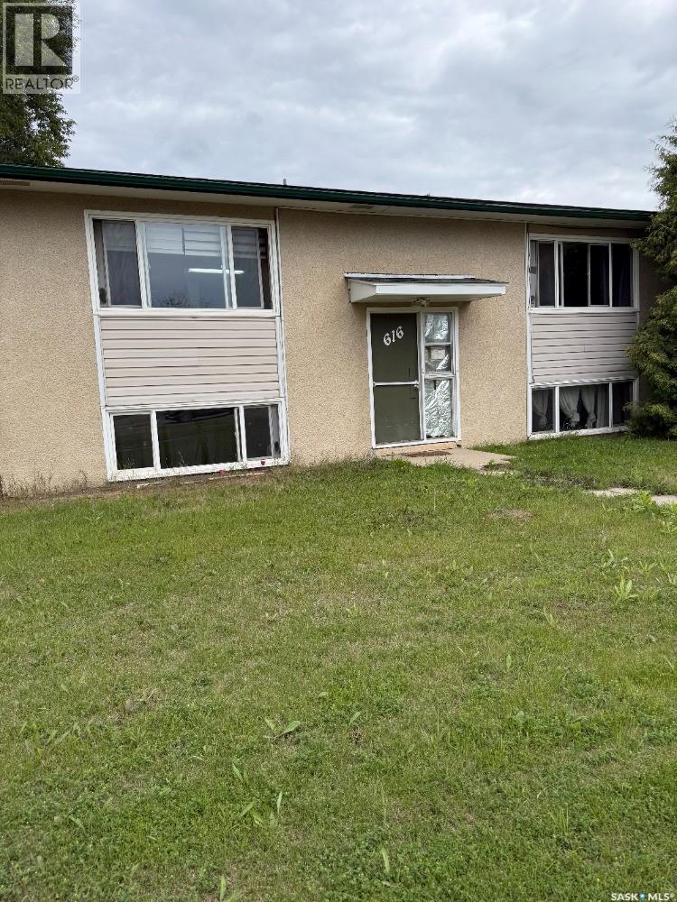 Photo 1 of 616 28th Street E, Prince Albert SK