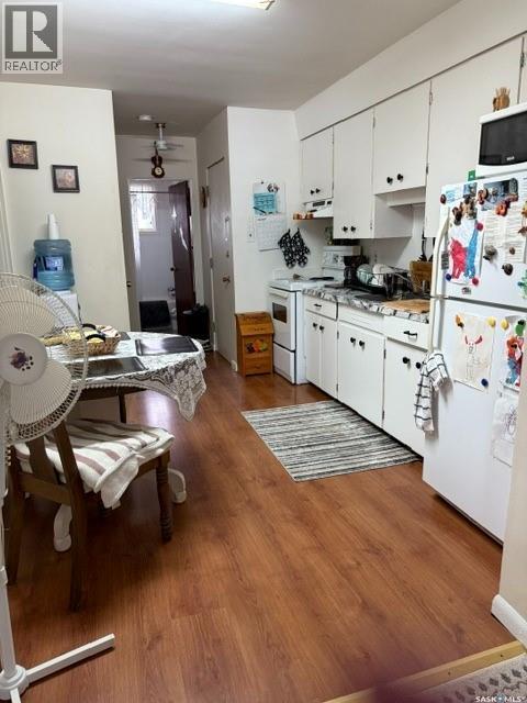 Photo 3 of 616 28th Street E, Prince Albert SK