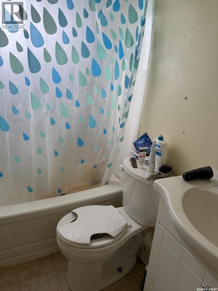 Photo 18 of 616 28th Street E, Prince Albert SK