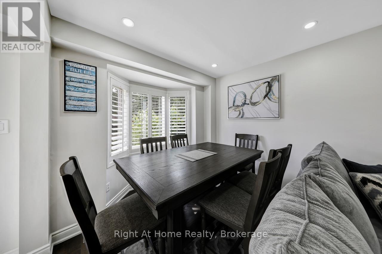 Photo 14 of 48 5255 Guildwood Way, Mississauga ON