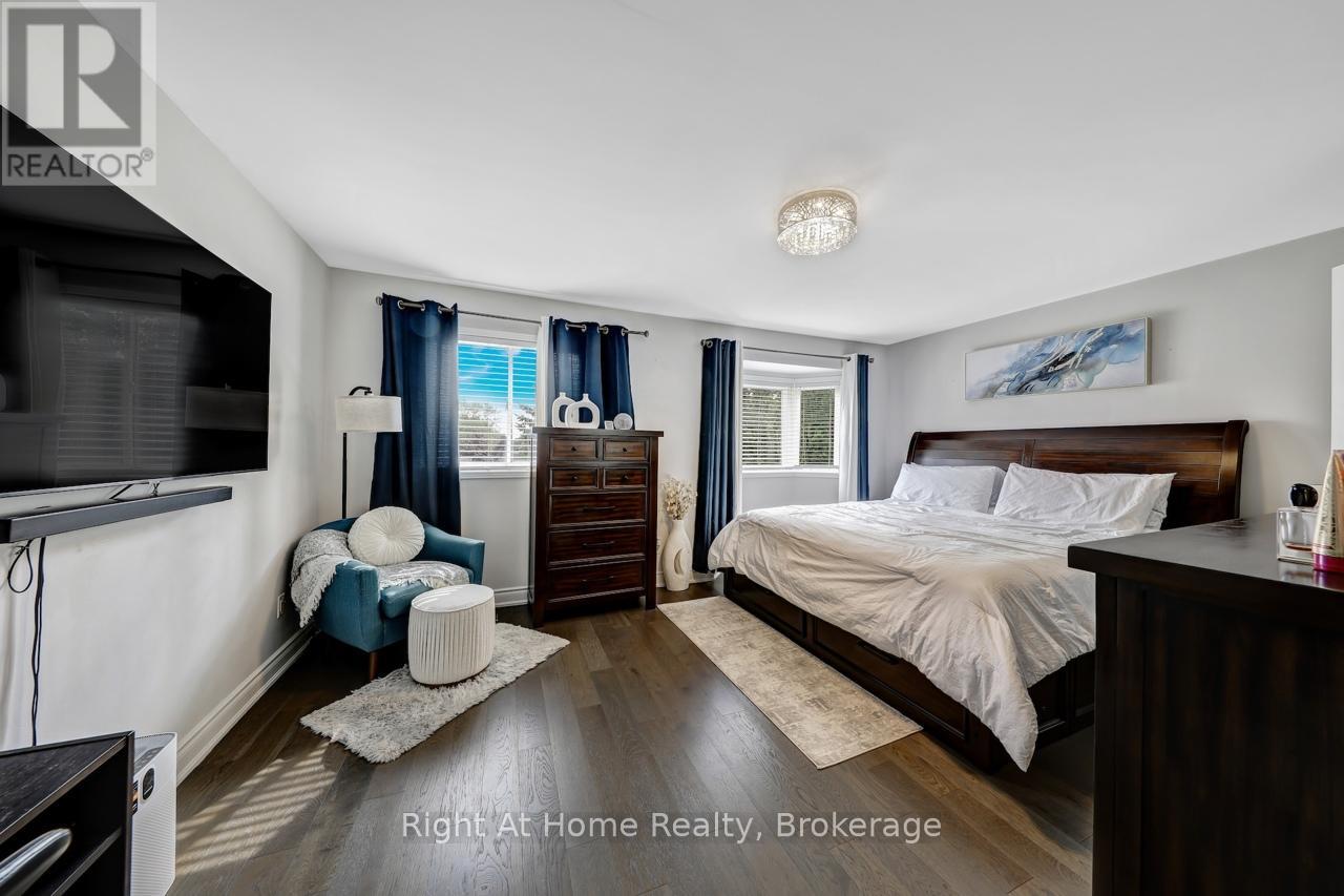 Photo 26 of 48 5255 Guildwood Way, Mississauga ON