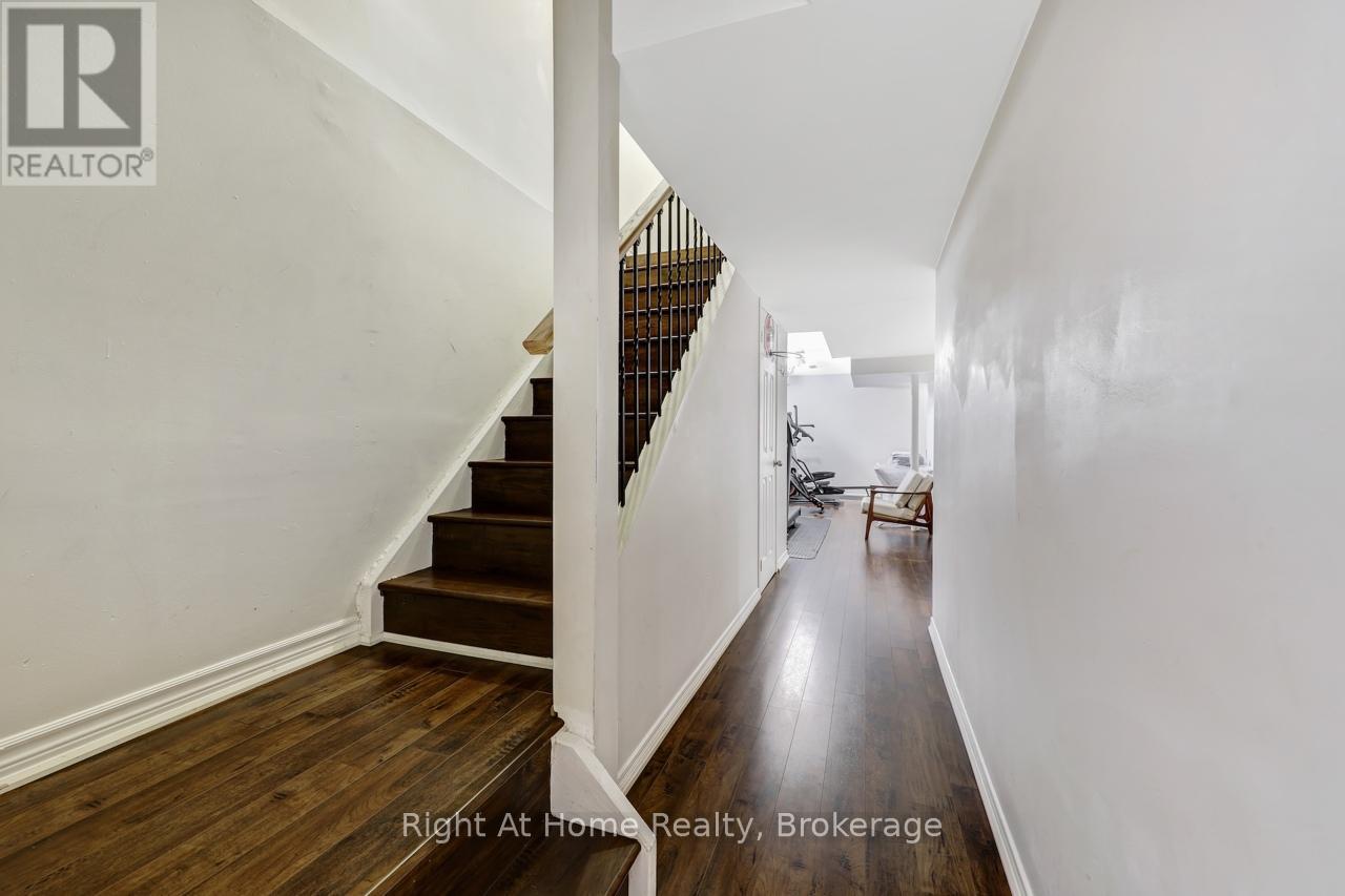 Photo 37 of 48 5255 Guildwood Way, Mississauga ON