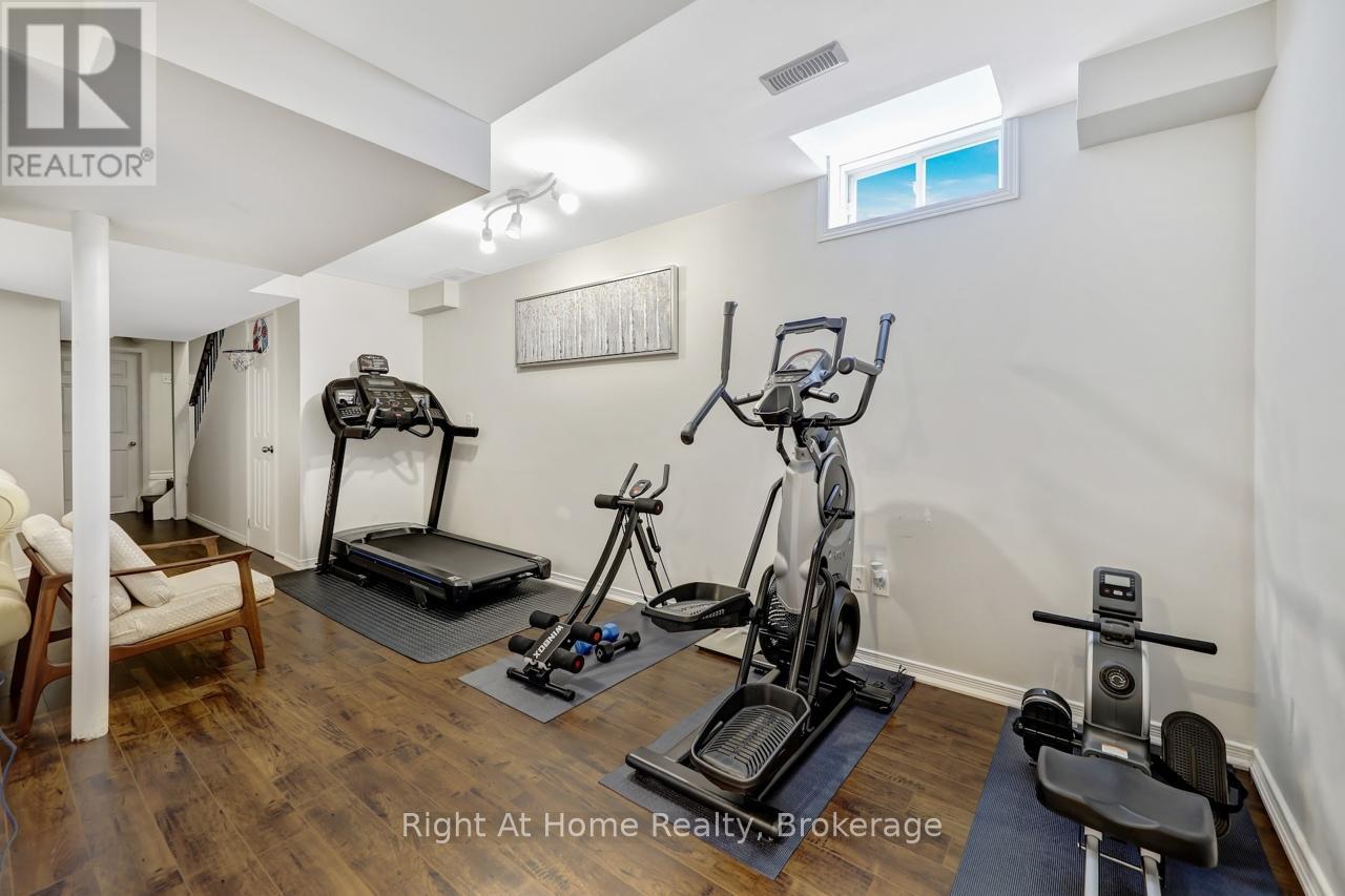 Photo 40 of 48 5255 Guildwood Way, Mississauga ON