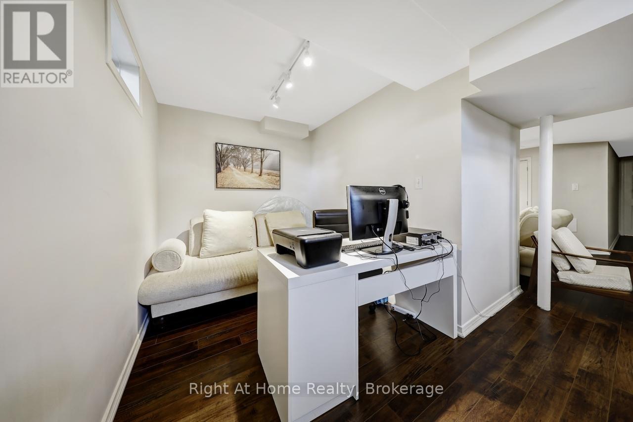 Photo 41 of 48 5255 Guildwood Way, Mississauga ON