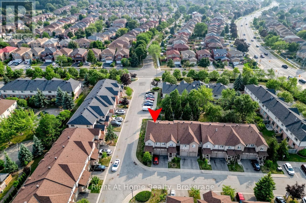 Photo 49 of 48 5255 Guildwood Way, Mississauga ON