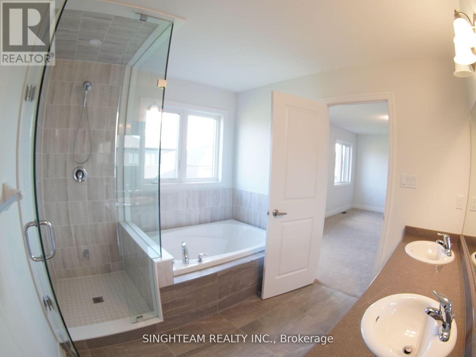 Photo 17 of 44 Del Ray Crescent, Wasaga Beach ON