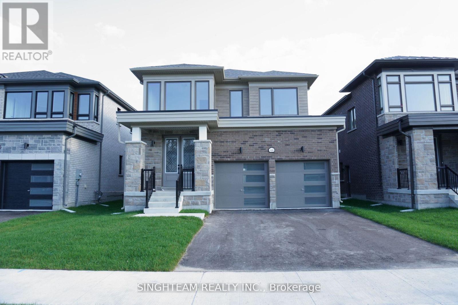 Photo 1 of 44 Del Ray Crescent, Wasaga Beach ON