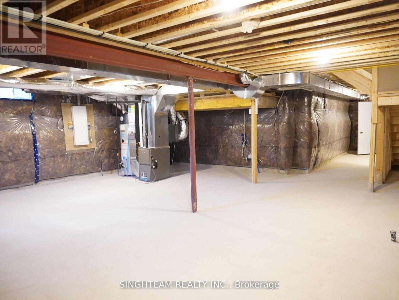 Photo 24 of 44 Del Ray Crescent, Wasaga Beach ON