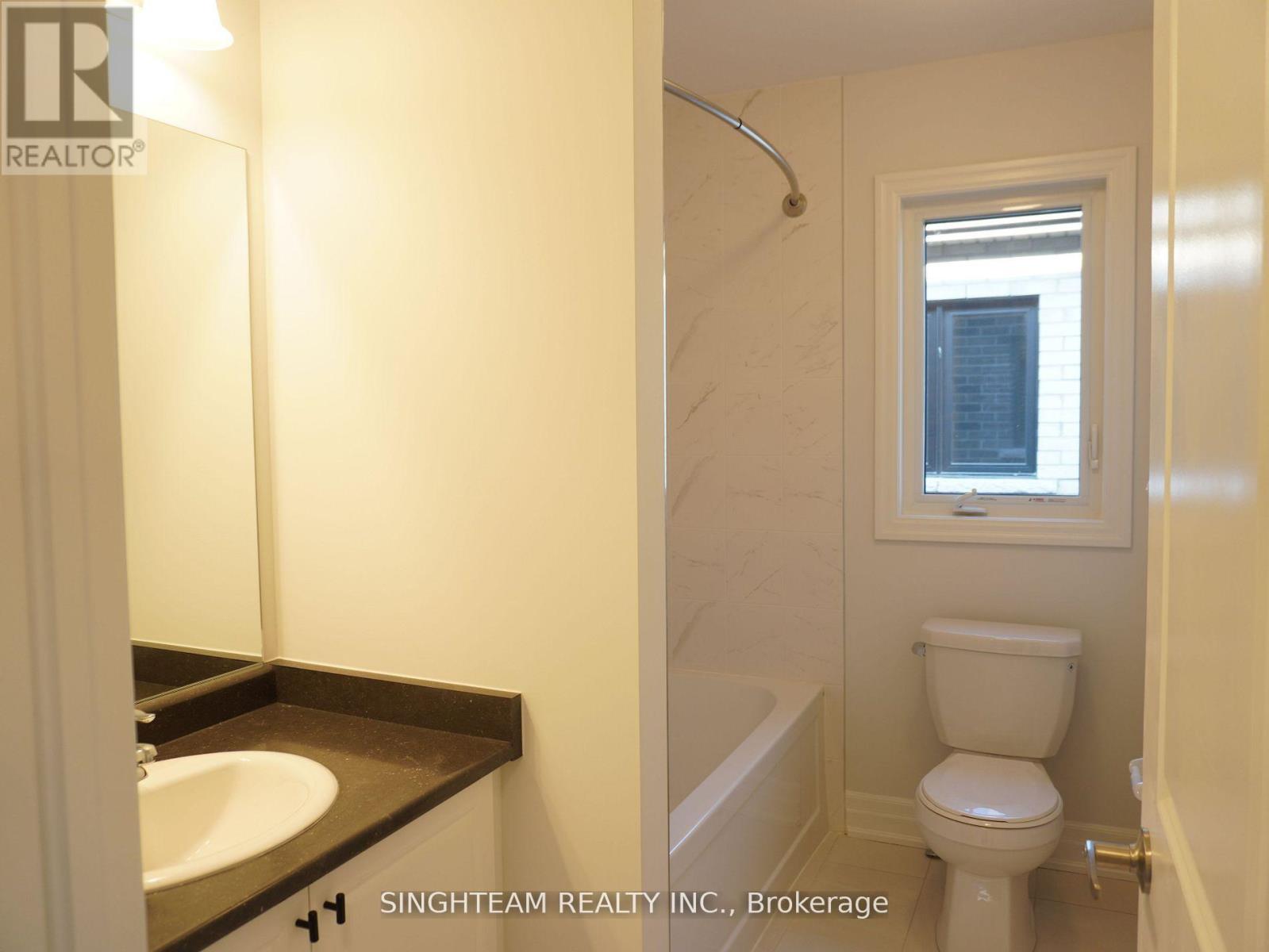 Photo 23 of 44 Del Ray Crescent, Wasaga Beach ON