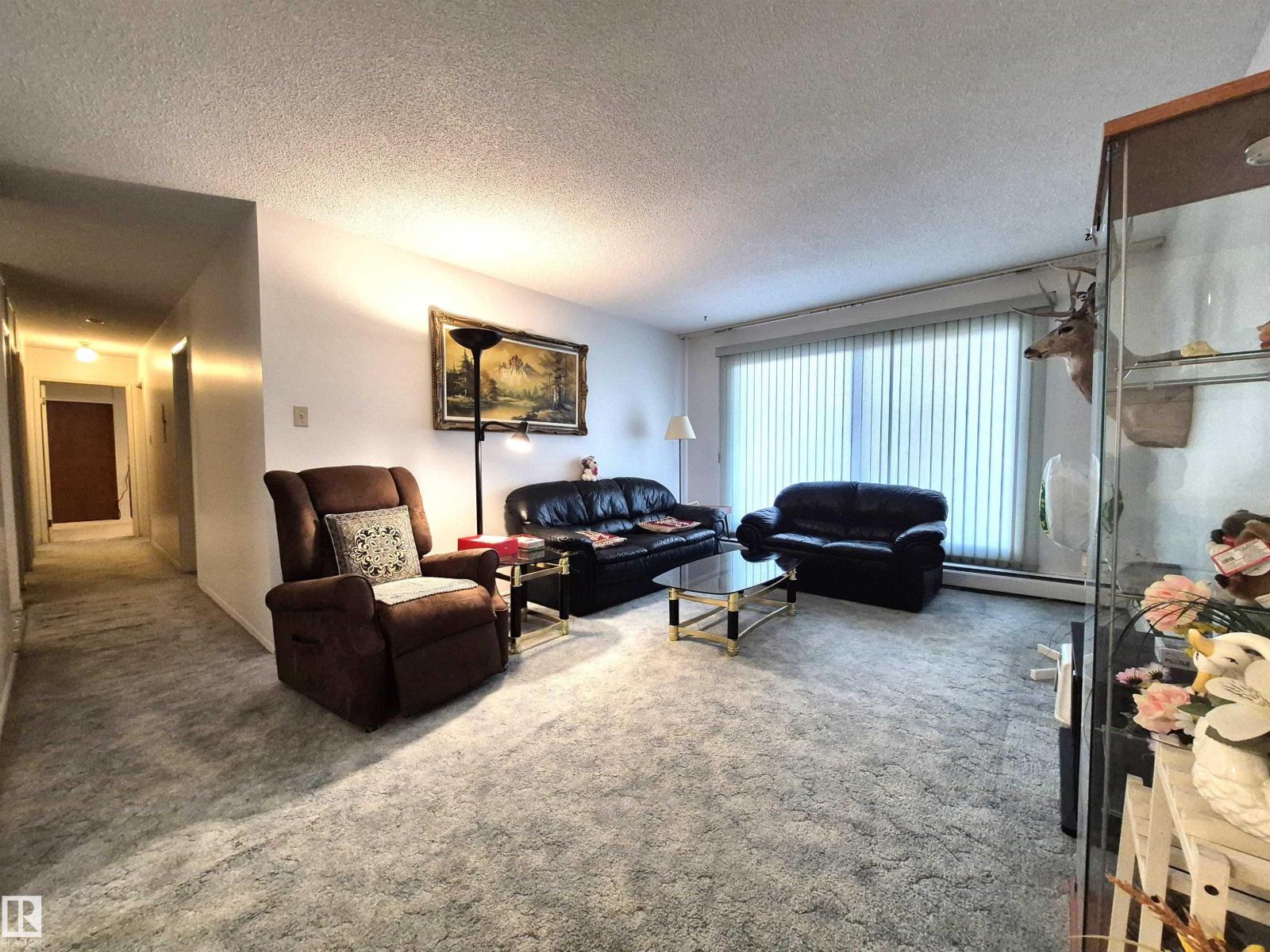 Photo 15 of 22 C 5715 133 Av Nw, Edmonton AB