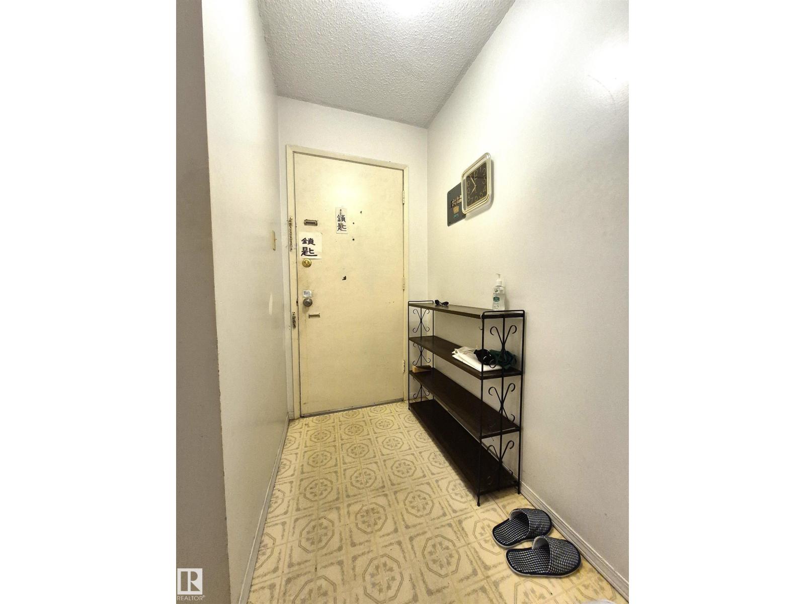 Photo 6 of 22 C 5715 133 Av Nw, Edmonton AB