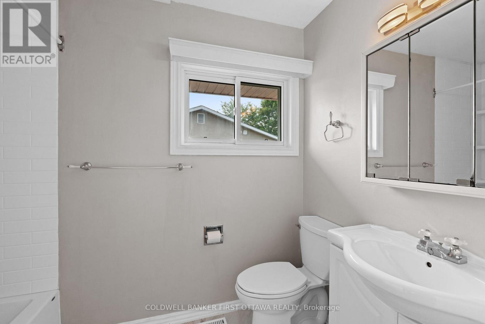 Photo 28 of 1788 Ernest Avenue, Ottawa ON