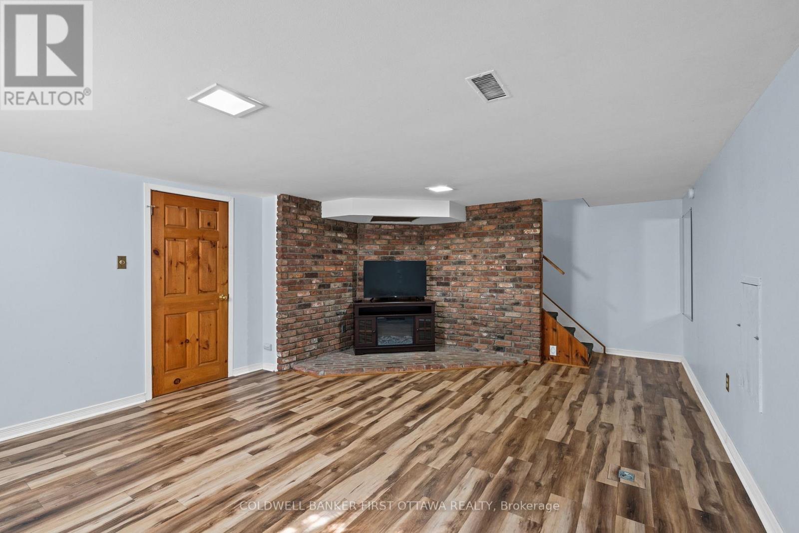 Photo 31 of 1788 Ernest Avenue, Ottawa ON