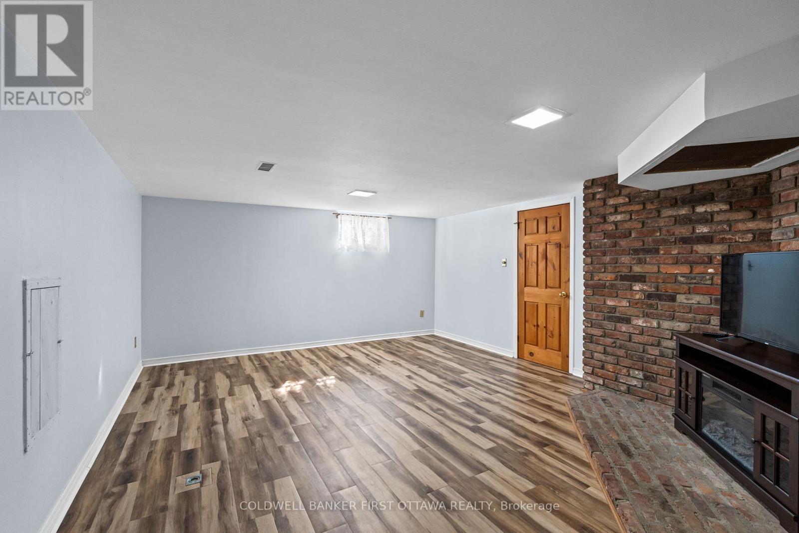 Photo 32 of 1788 Ernest Avenue, Ottawa ON