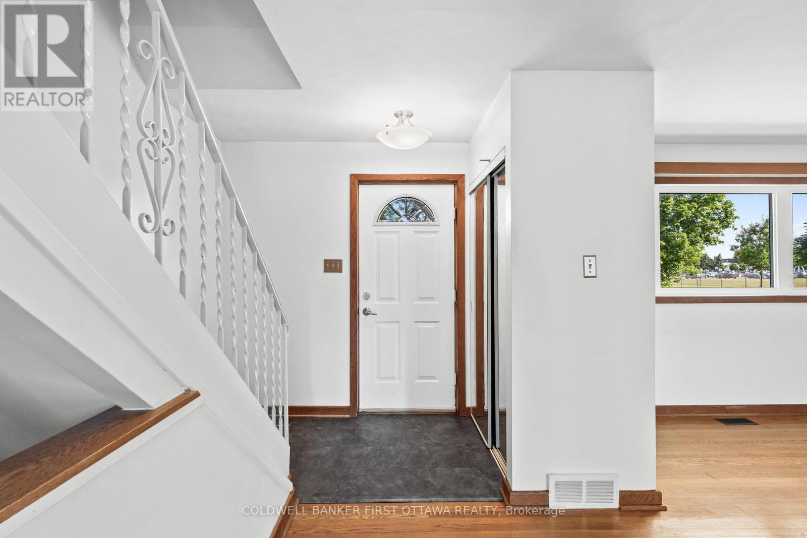 Photo 9 of 1788 Ernest Avenue, Ottawa ON
