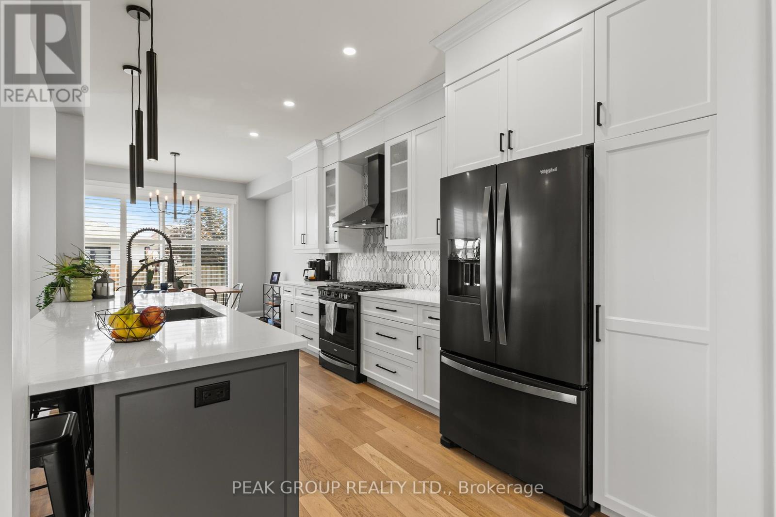 Photo 10 of 119 Susan Drive, Pelham ON
