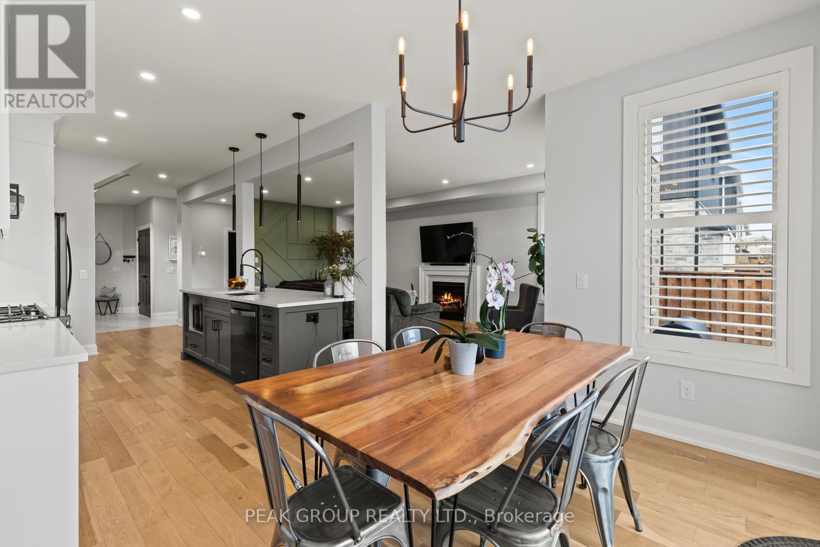 Photo 13 of 119 Susan Drive, Pelham ON