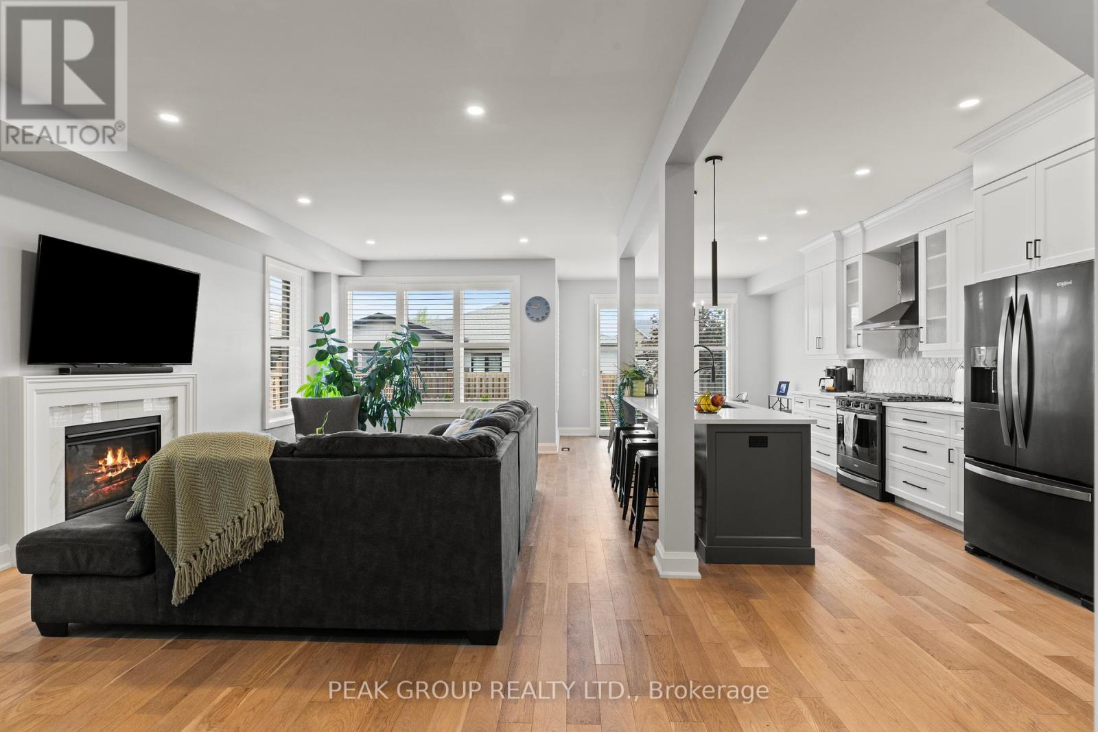 Photo 16 of 119 Susan Drive, Pelham ON