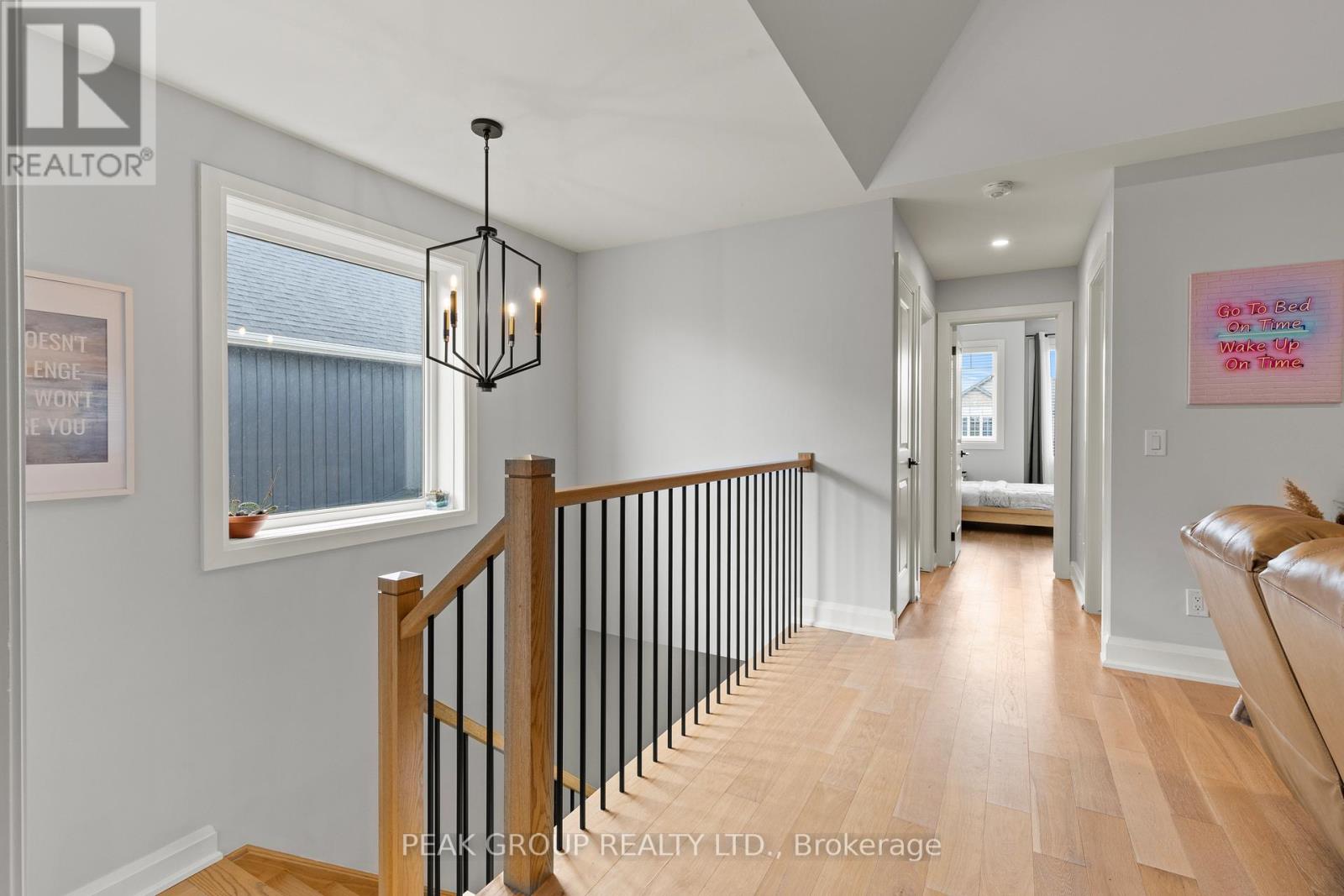 Photo 21 of 119 Susan Drive, Pelham ON