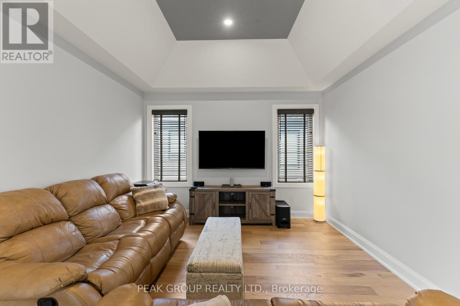 Photo 23 of 119 Susan Drive, Pelham ON