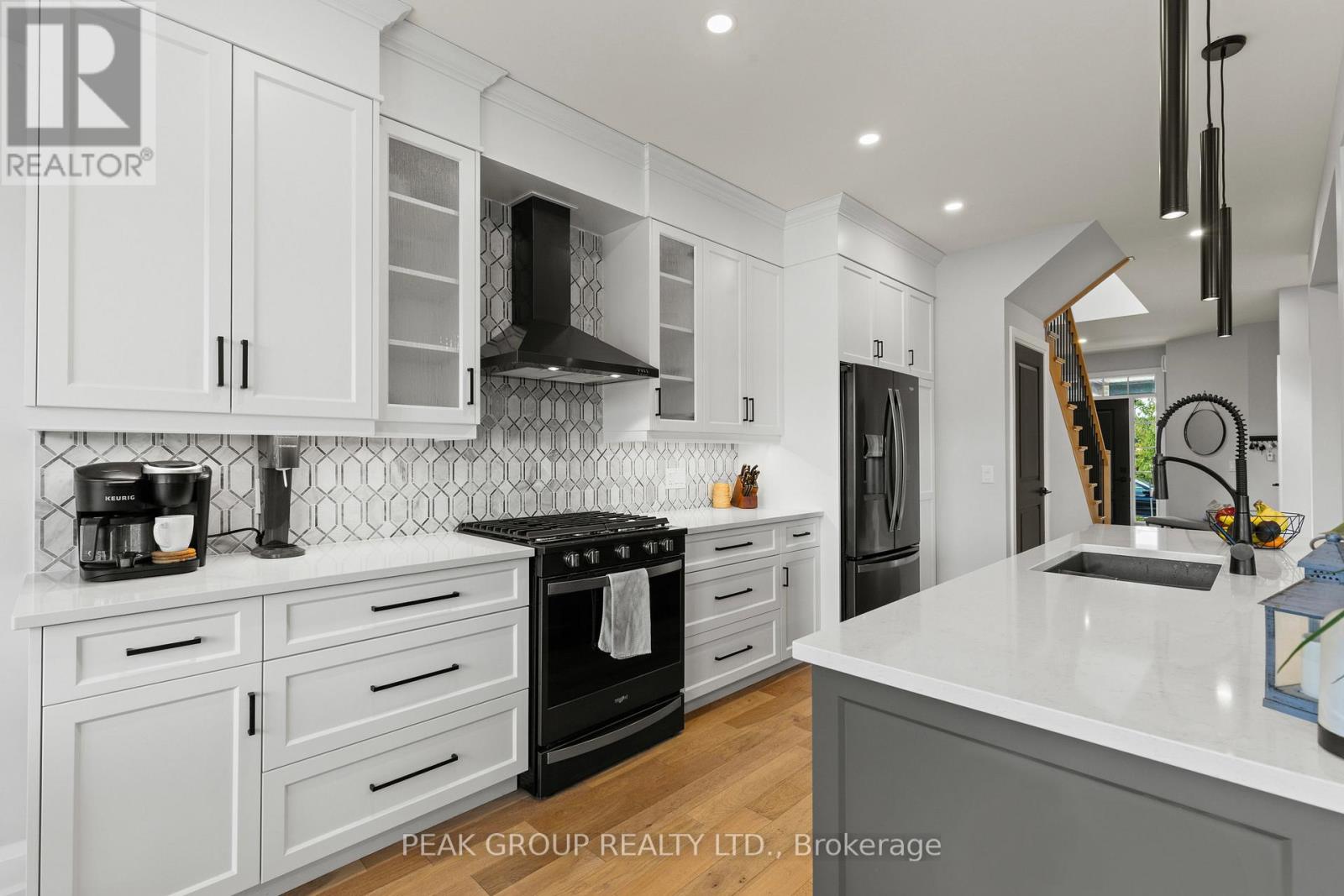 Photo 9 of 119 Susan Drive, Pelham ON
