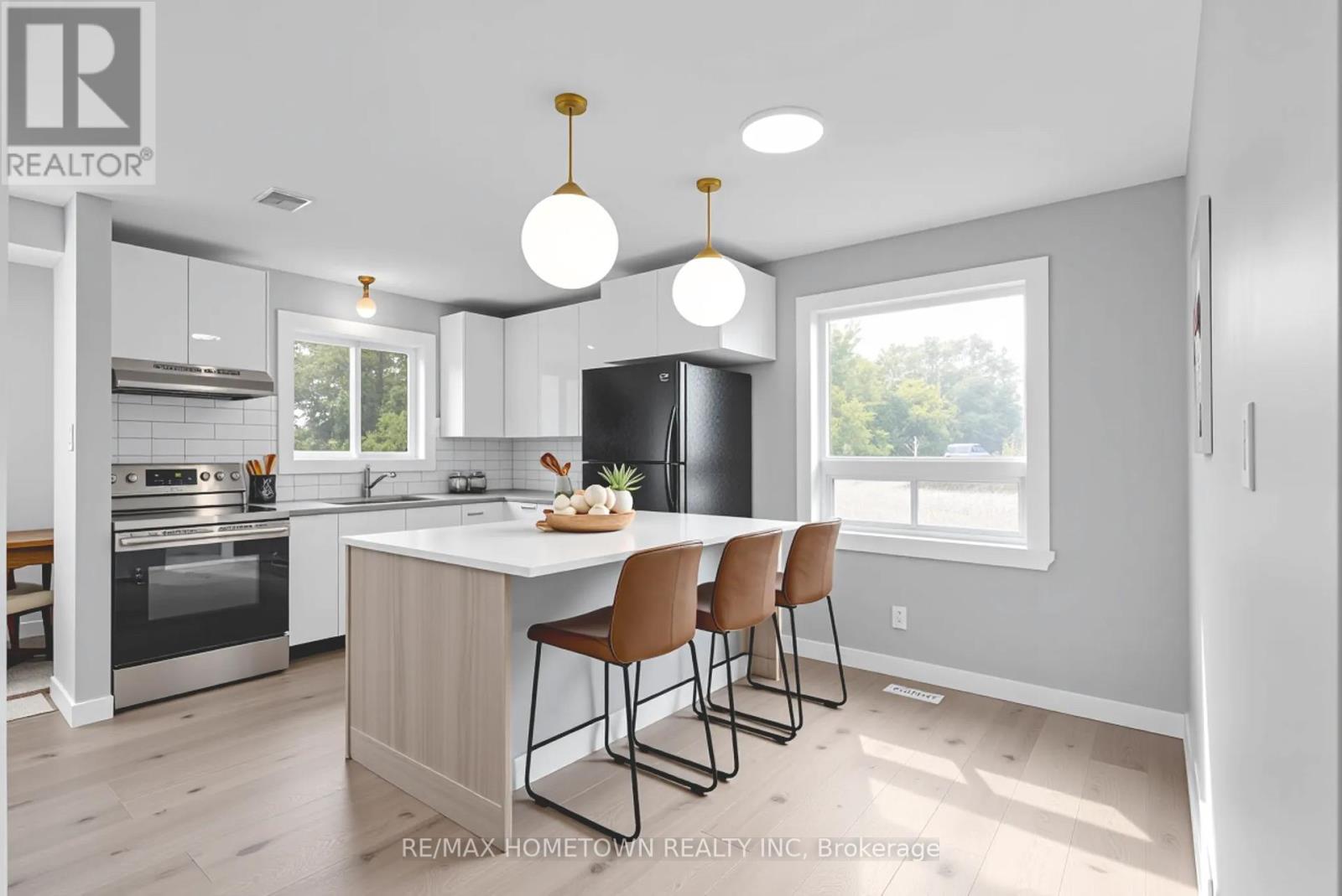 Photo 11 of 35 Hustler Crescent, South Dundas ON