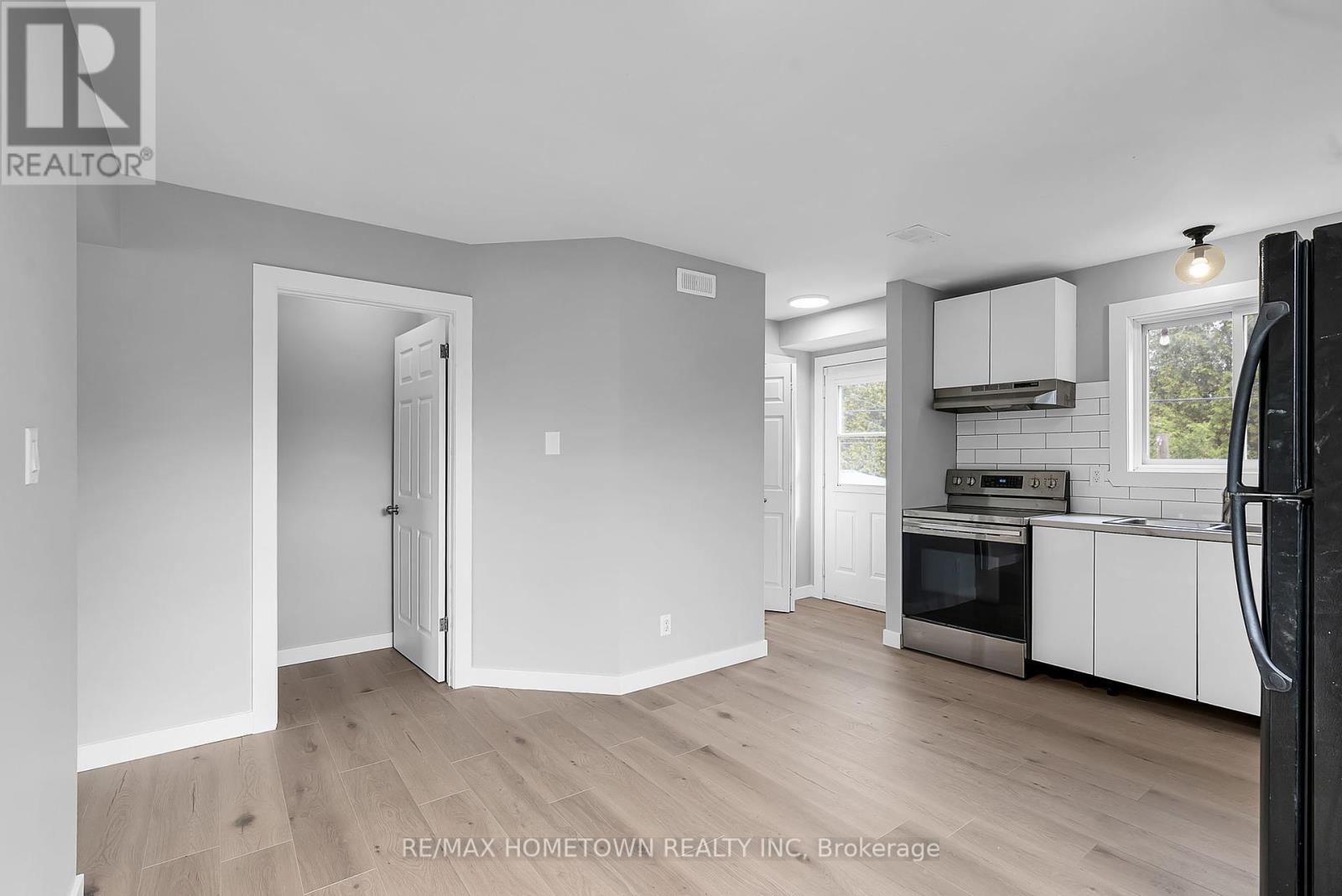 Photo 9 of 35 Hustler Crescent, South Dundas ON