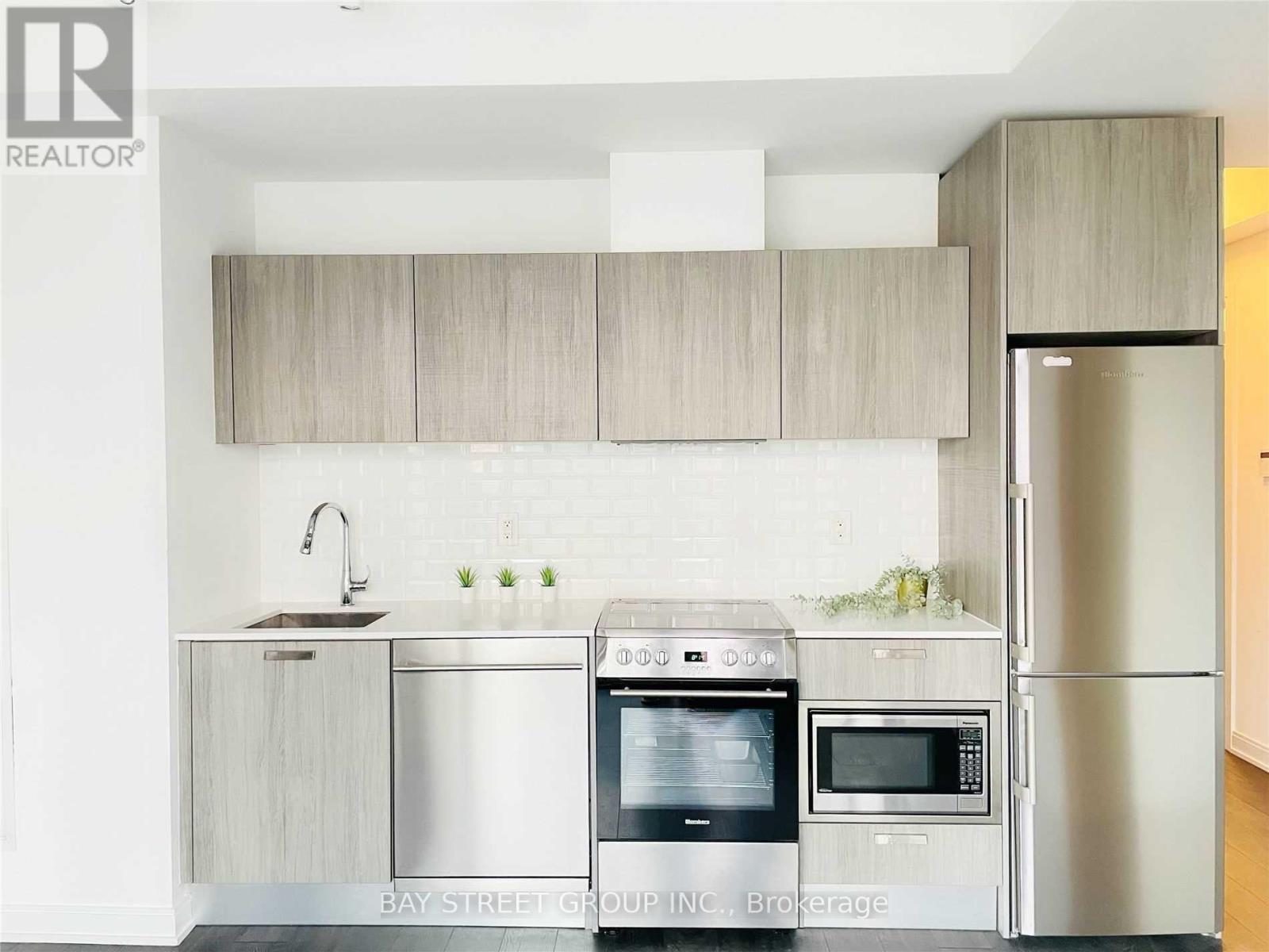Photo 11 of 1915 50 Charles Street E, Toronto ON
