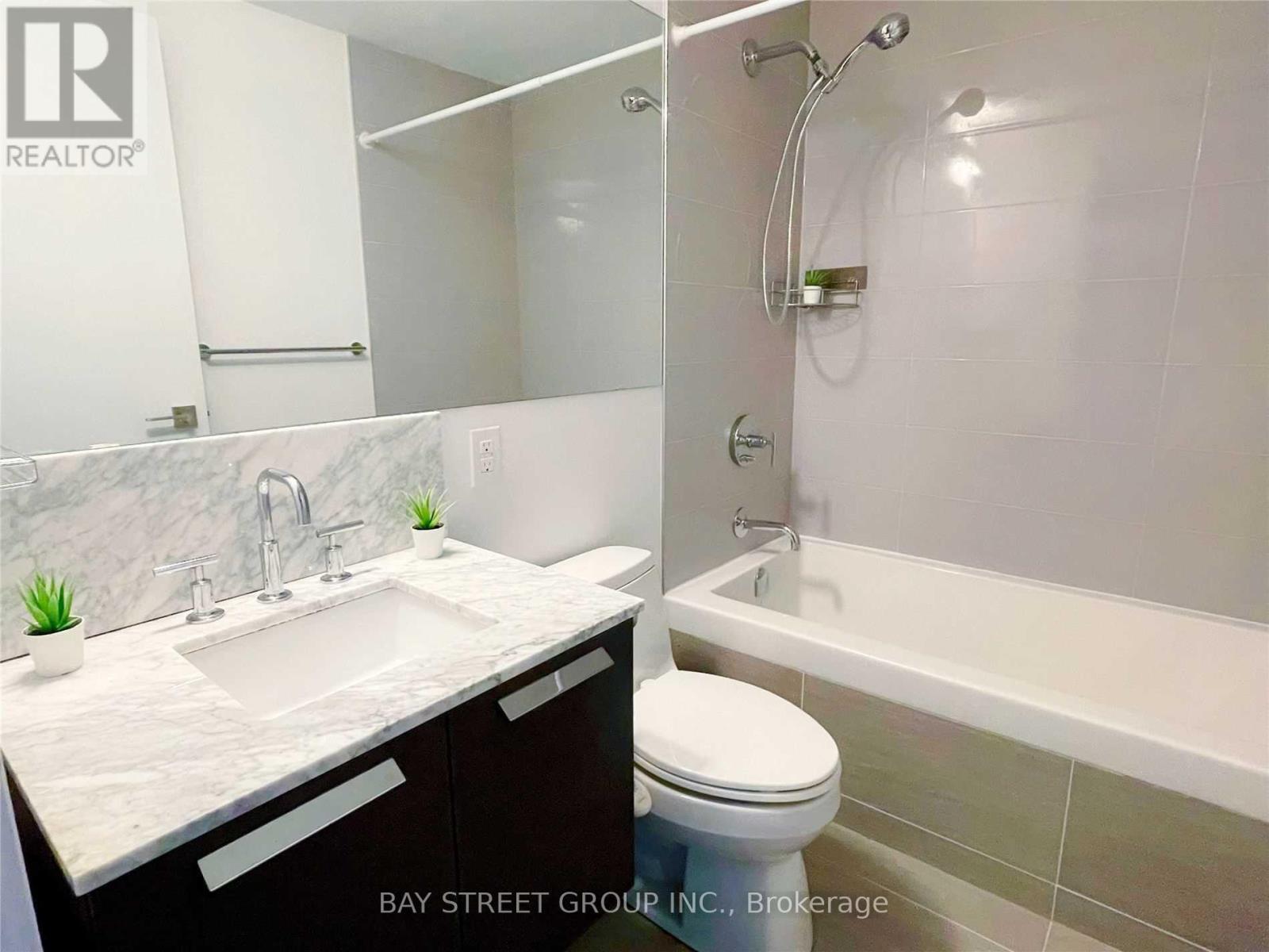 Photo 13 of 1915 50 Charles Street E, Toronto ON
