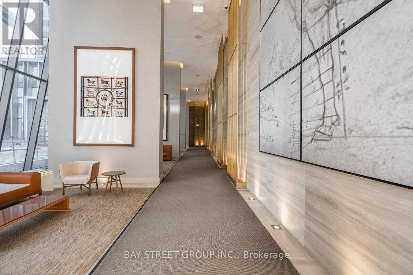 Photo 2 of 1915 50 Charles Street E, Toronto ON