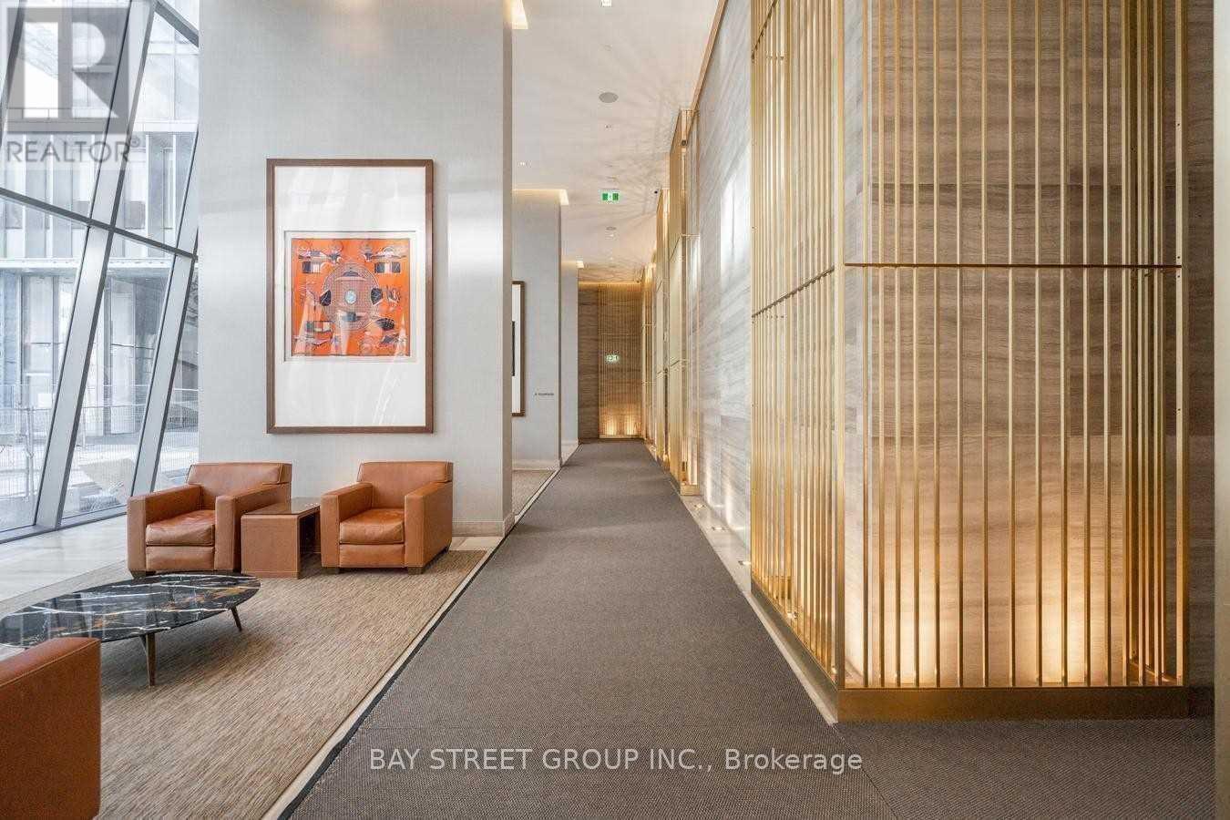 Photo 3 of 1915 50 Charles Street E, Toronto ON