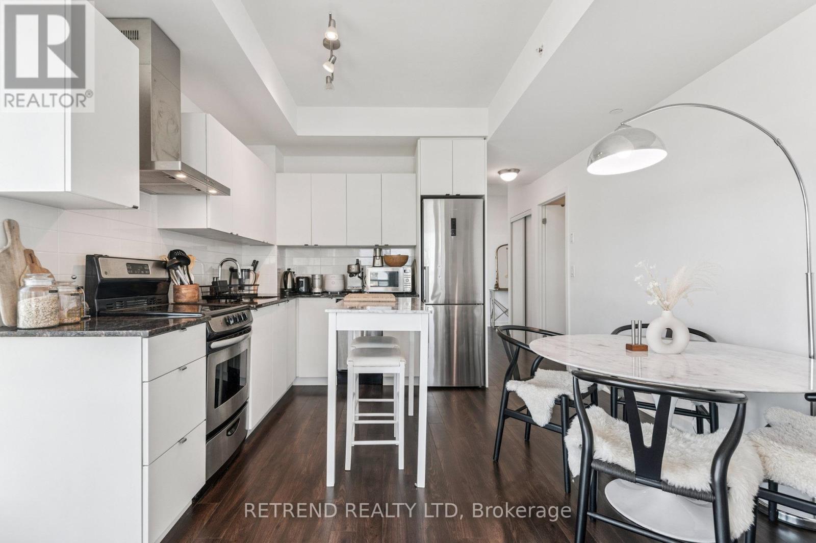 Photo 12 of 1912 51 East Liberty Street, Toronto ON