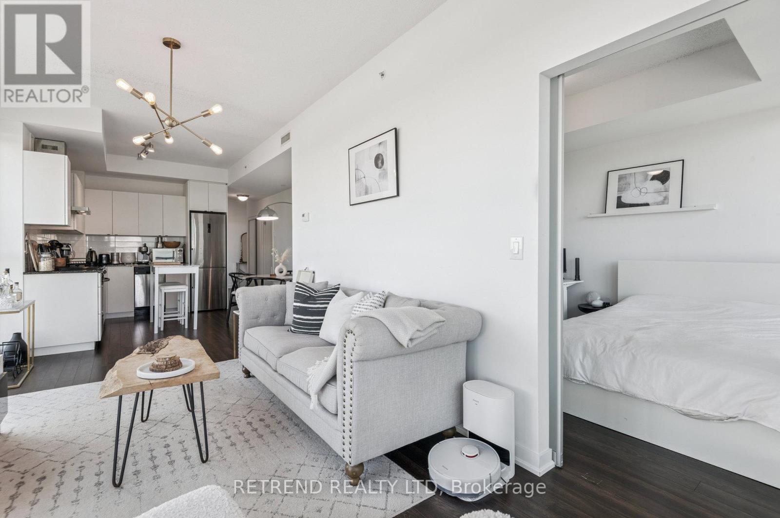 Photo 5 of 1912 51 East Liberty Street, Toronto ON