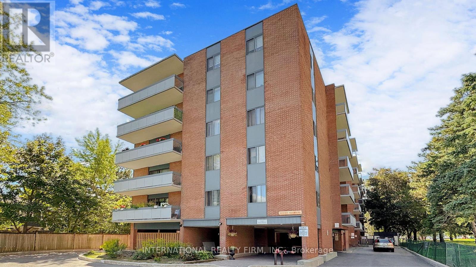 Photo 1 of 404 1200 Bridletowne Circle, Toronto ON