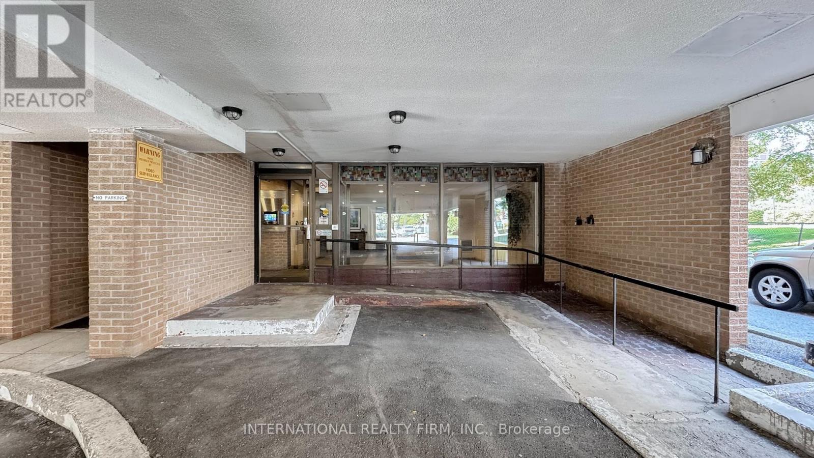 Photo 2 of 404 1200 Bridletowne Circle, Toronto ON