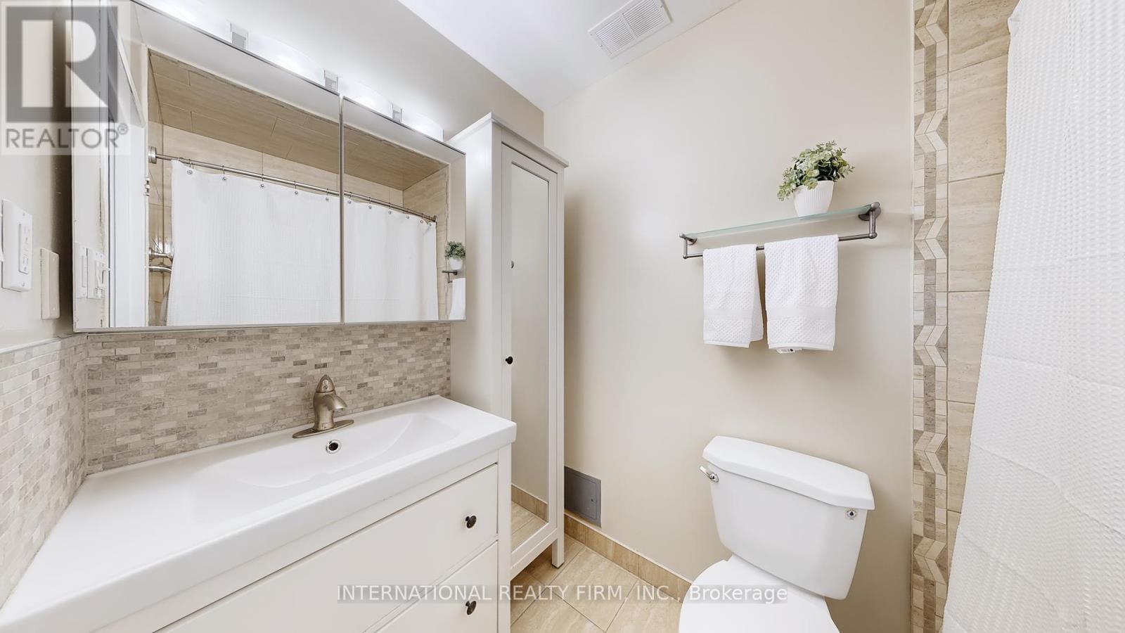 Photo 25 of 404 1200 Bridletowne Circle, Toronto ON