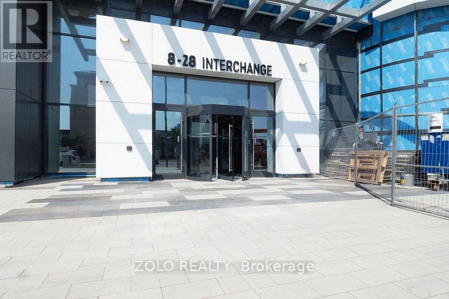Photo 1 of 3503 28 Interchange Way, Vaughan ON