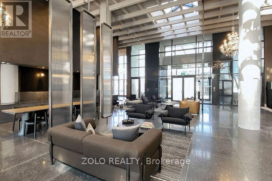 Photo 3 of 3503 28 Interchange Way, Vaughan ON
