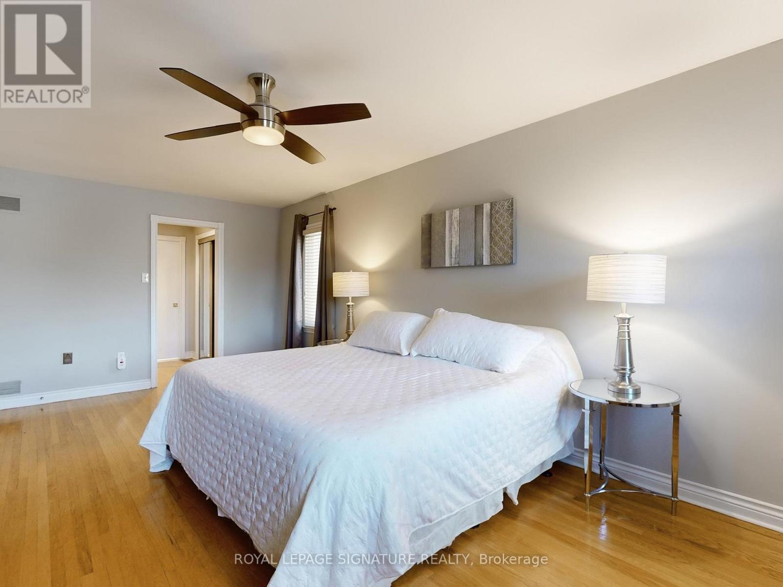 Photo 16 of 81 Garden Avenue, Richmond Hill ON
