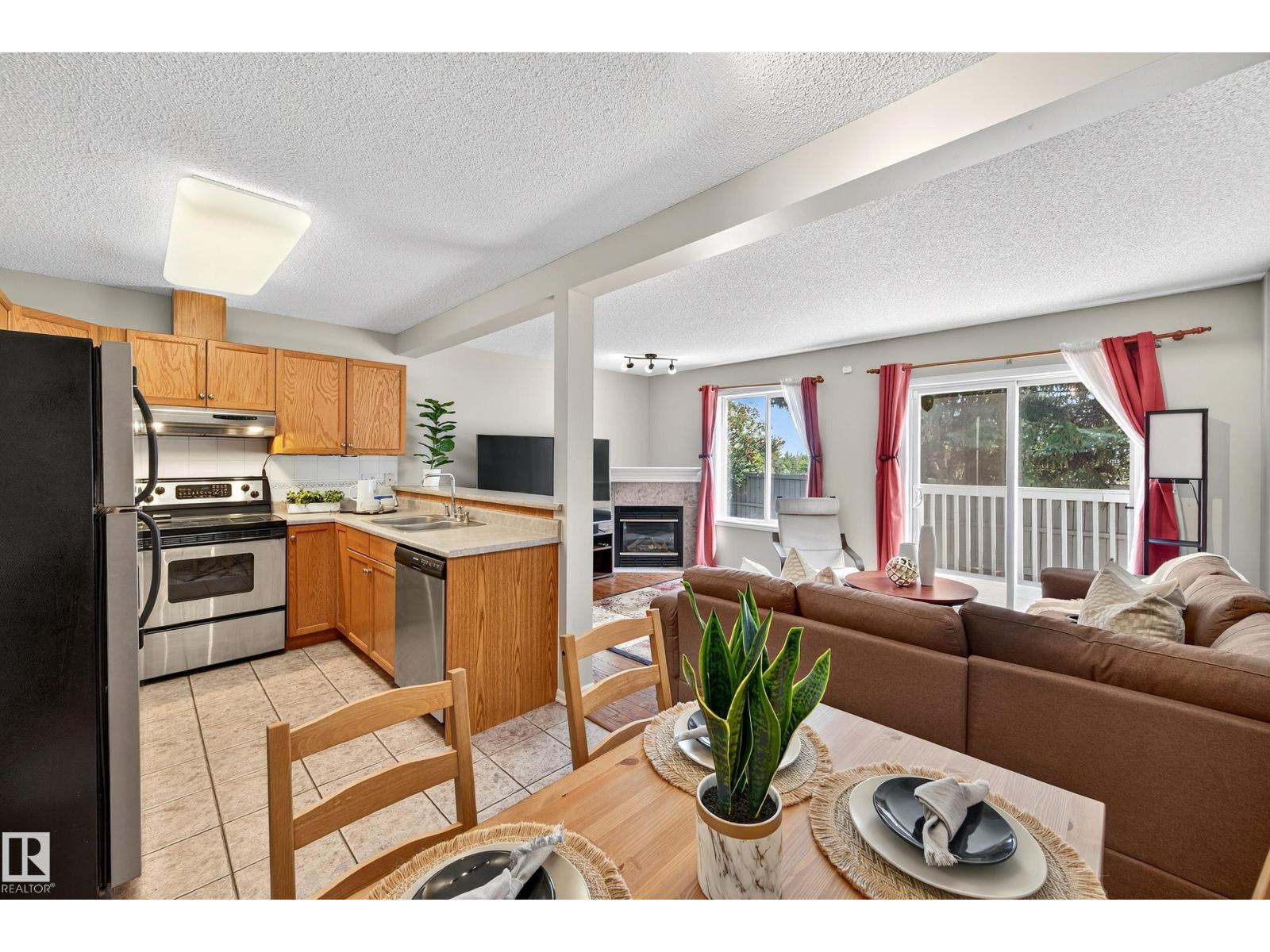 Photo 15 of 24 14603 Miller Bv Nw, Edmonton AB