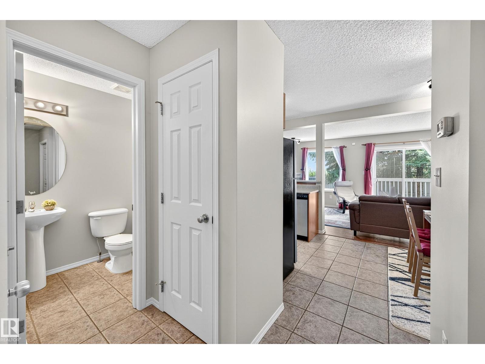 Photo 6 of 24 14603 Miller Bv Nw, Edmonton AB
