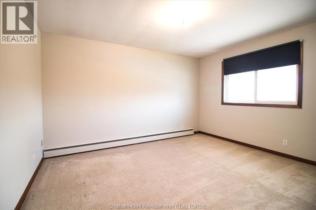 Photo 28 of 39 Wyandott Street, Chatham ON