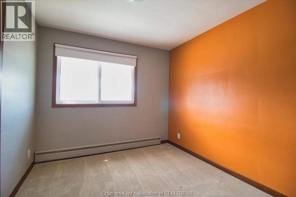 Photo 30 of 39 Wyandott Street, Chatham ON
