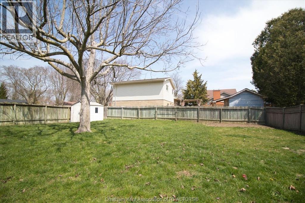 Photo 7 of 39 Wyandott Street, Chatham ON