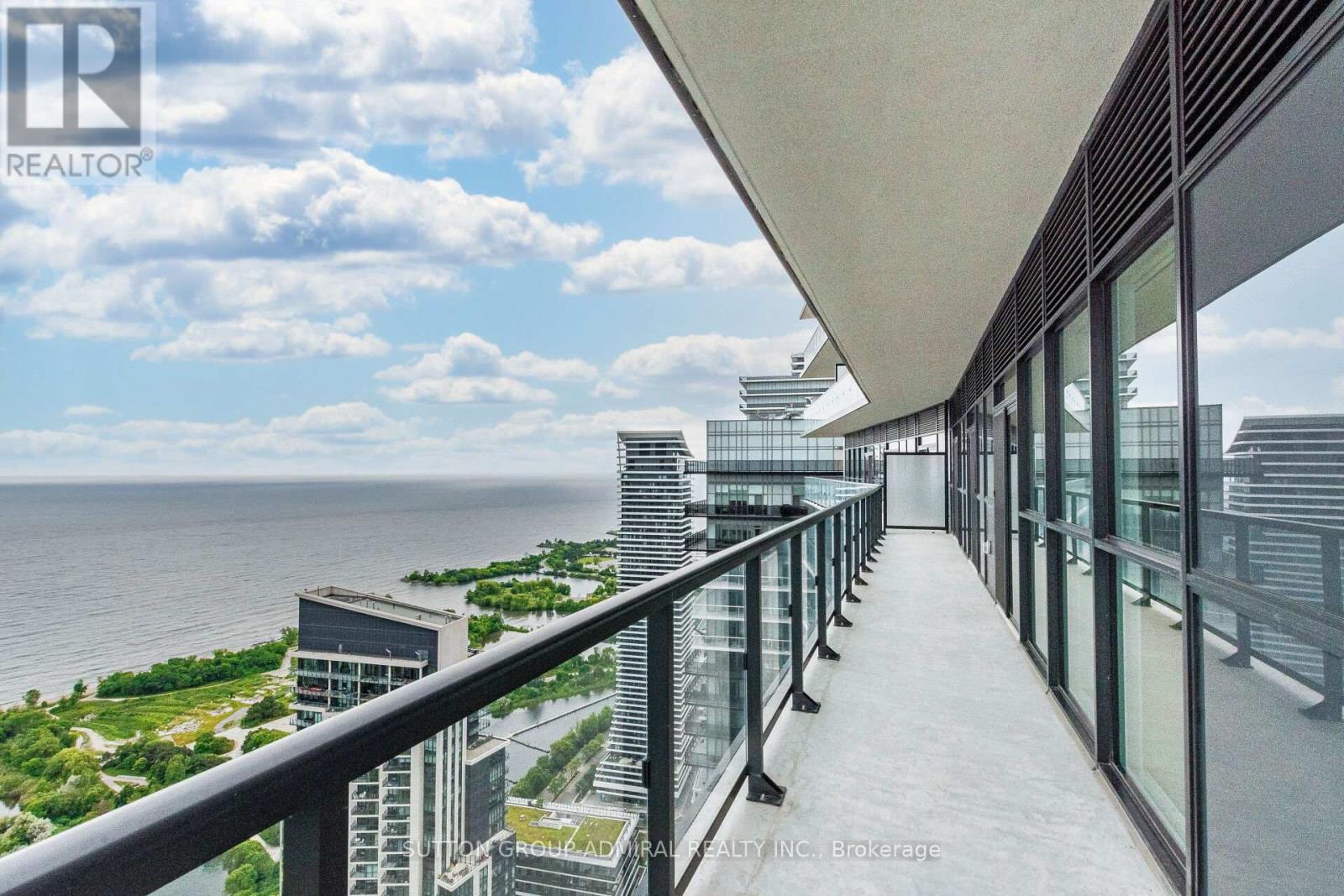 Photo 28 of 5302 38 Annie Craig Drive, Toronto ON